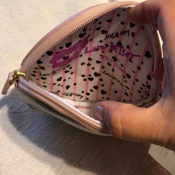 Betsey Johnson Rainbow Pastel Shimmer Bag- NWT!🌈 - Picture 5 of 7